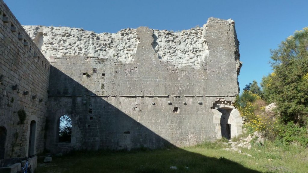 le_castellas_juin_2012_038.jpg