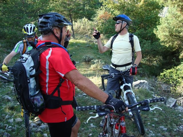 col_du_defend_04__02.jpg
